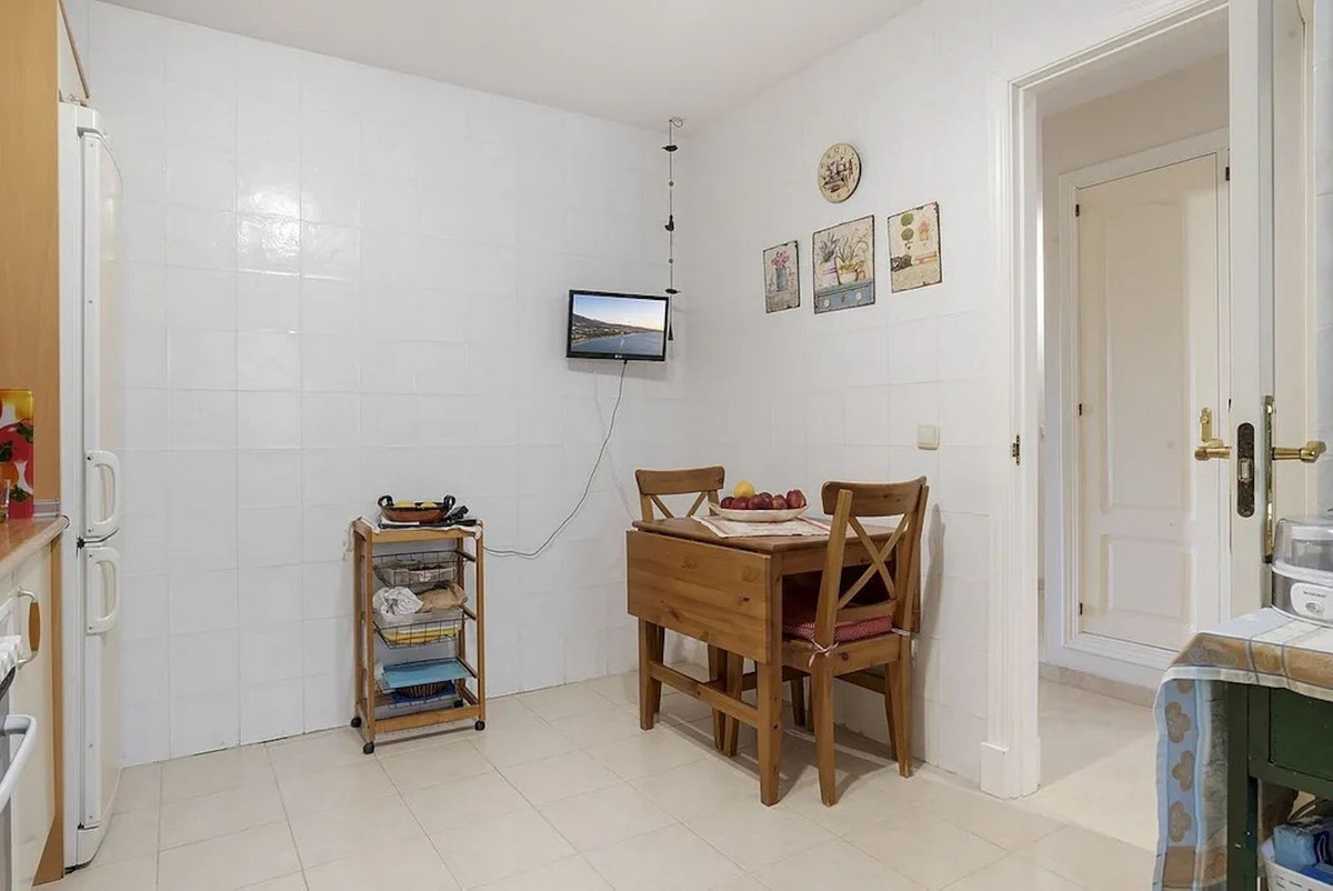 2 bedroom Apartments for sale in Guadalmina Baja – R5120866