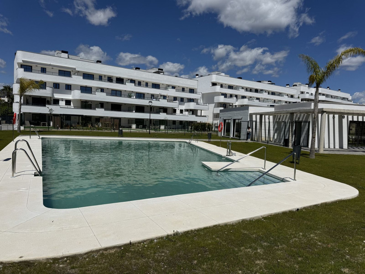 Aticos de 3 dormitorios en venta en Selwo – R4905823