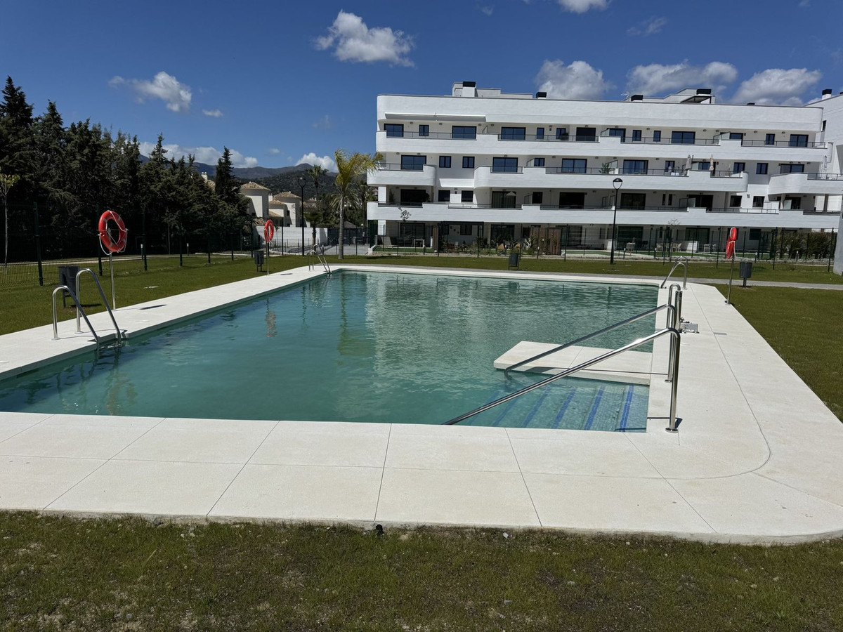Aticos de 3 dormitorios en venta en Selwo – R4905823