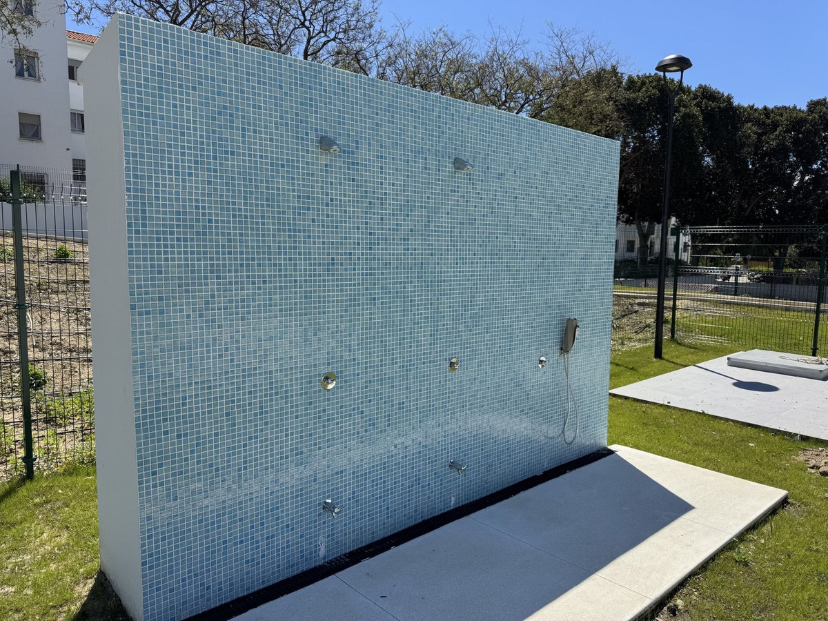 Aticos de 3 dormitorios en venta en Selwo – R4905823