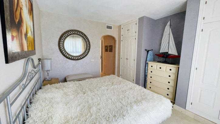 2 bedroom Apartments for sale in Elviria – R5045272 in 