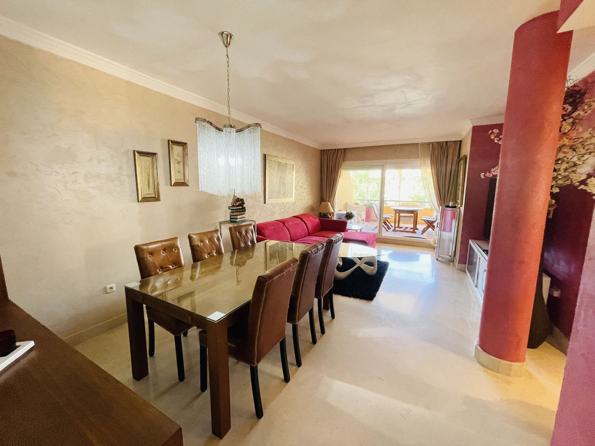 2 bedroom Apartments for sale in Elviria – R5045272