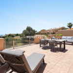 Aticos de 2 dormitorios en venta en Selwo – R5124094