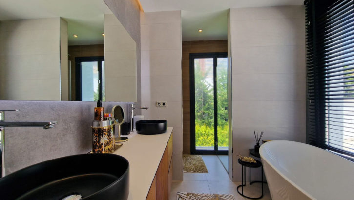 5 bedroom Villas for sale in El Rosario – R5109376 in 