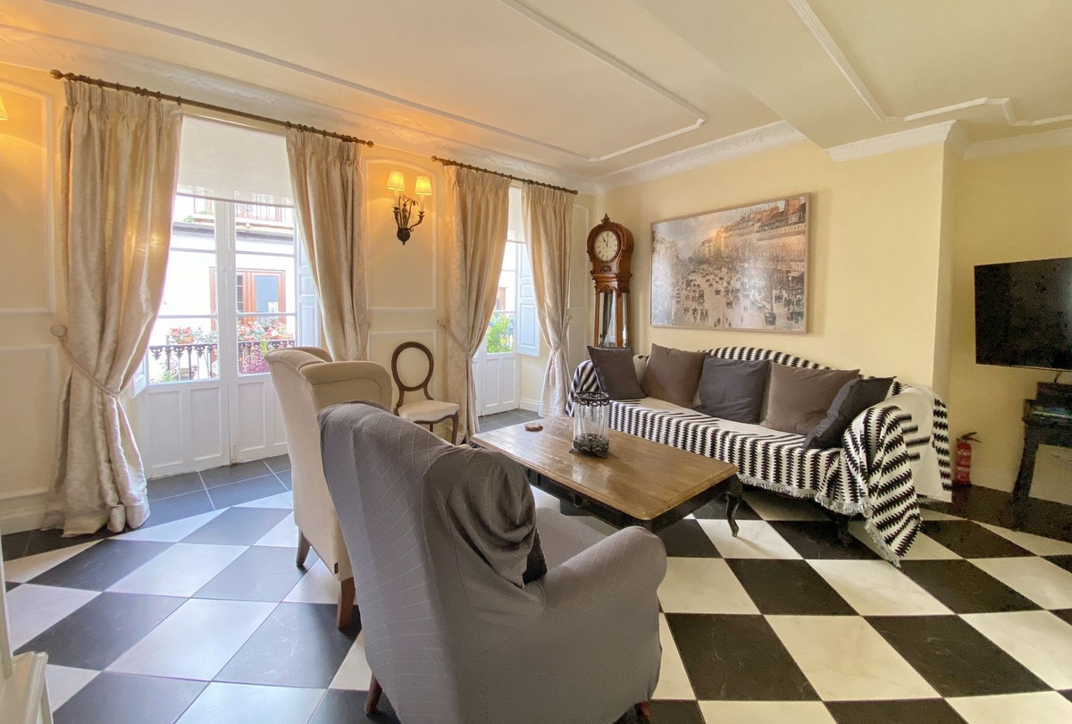 4 bedroom Penthouses for sale in Marbella – R5120641