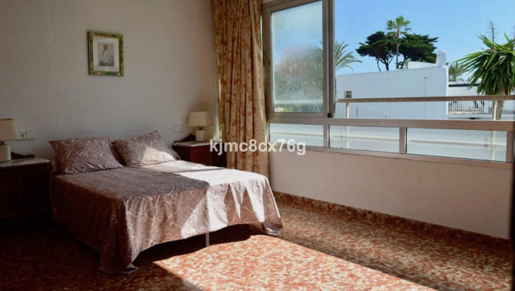 Apartamentos de 2 dormitorios en venta en Calahonda – R5083168 en 