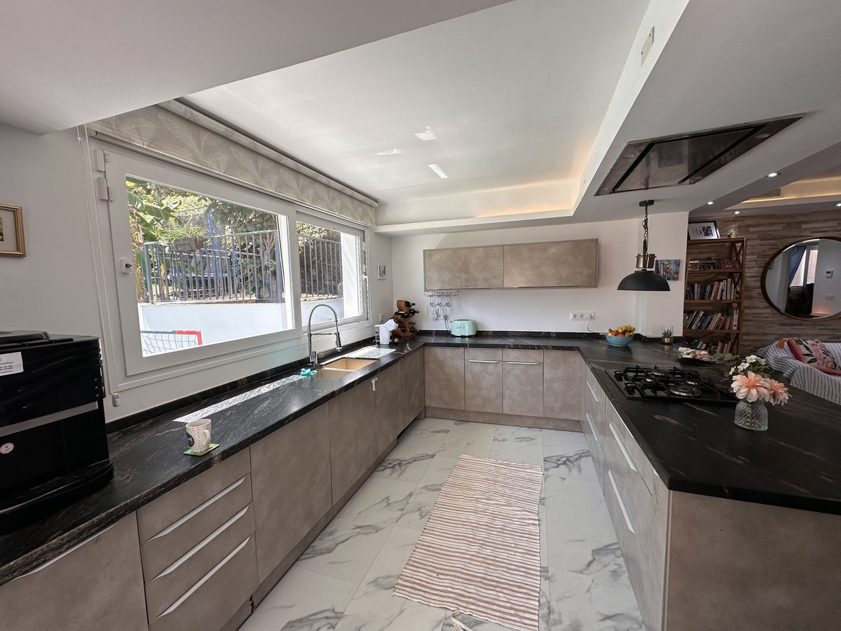 3 bedroom Villas for sale in Marbella – R5119975