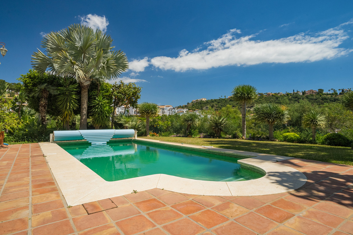 Villas de 5 dormitorios en venta en Los Arqueros – R4860253