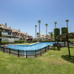 Adosados de 4 dormitorios en venta en Marbella – R5079868