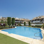 Adosados de 4 dormitorios en venta en Marbella – R5079868