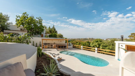 Villas de 4 dormitorios en venta en Guadalmina Alta – R5121763