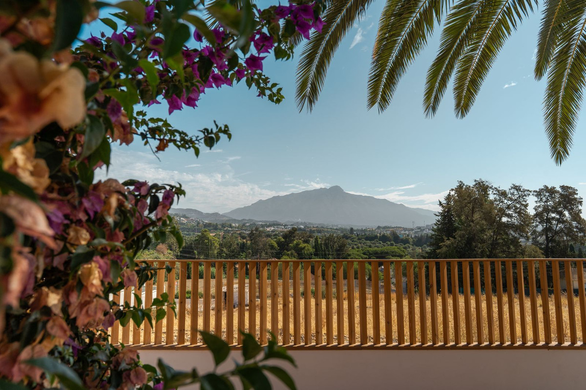 Villas de 4 dormitorios en venta en Guadalmina Alta – R5121763