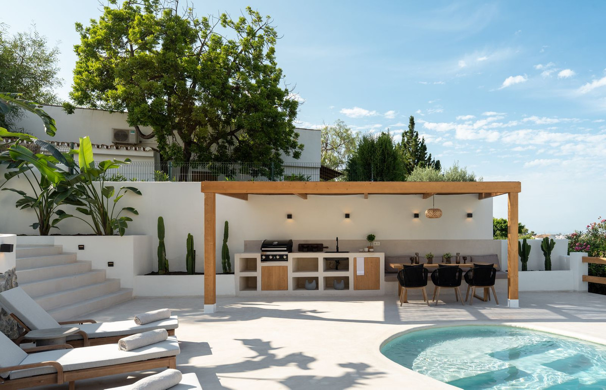 Villas de 4 dormitorios en venta en Guadalmina Alta – R5121763