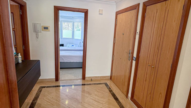 Apartamentos de 3 dormitorios en venta en Marbella – R5104642 en 