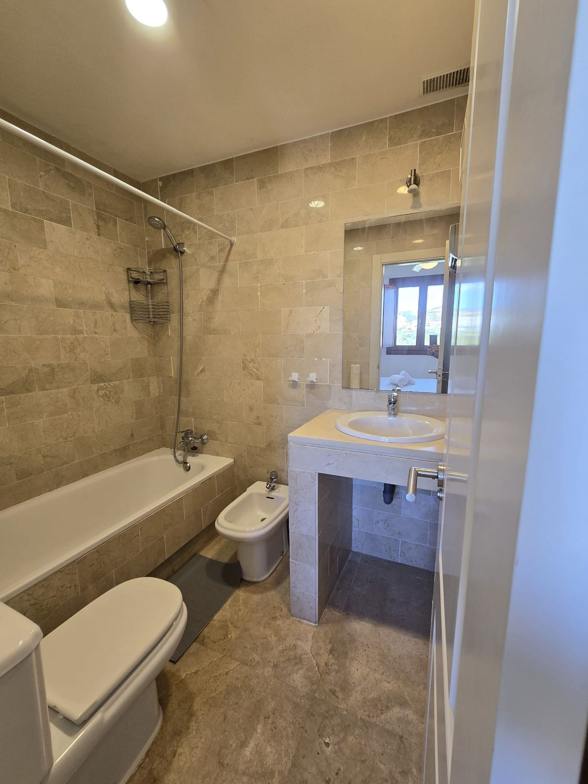 3 bedroom Apartments for sale in La Cala de Mijas – R4967056