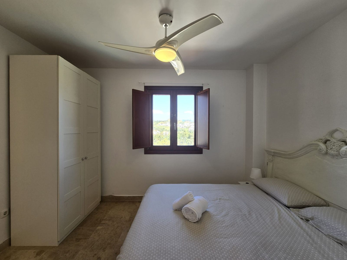 3 bedroom Apartments for sale in La Cala de Mijas – R4967056