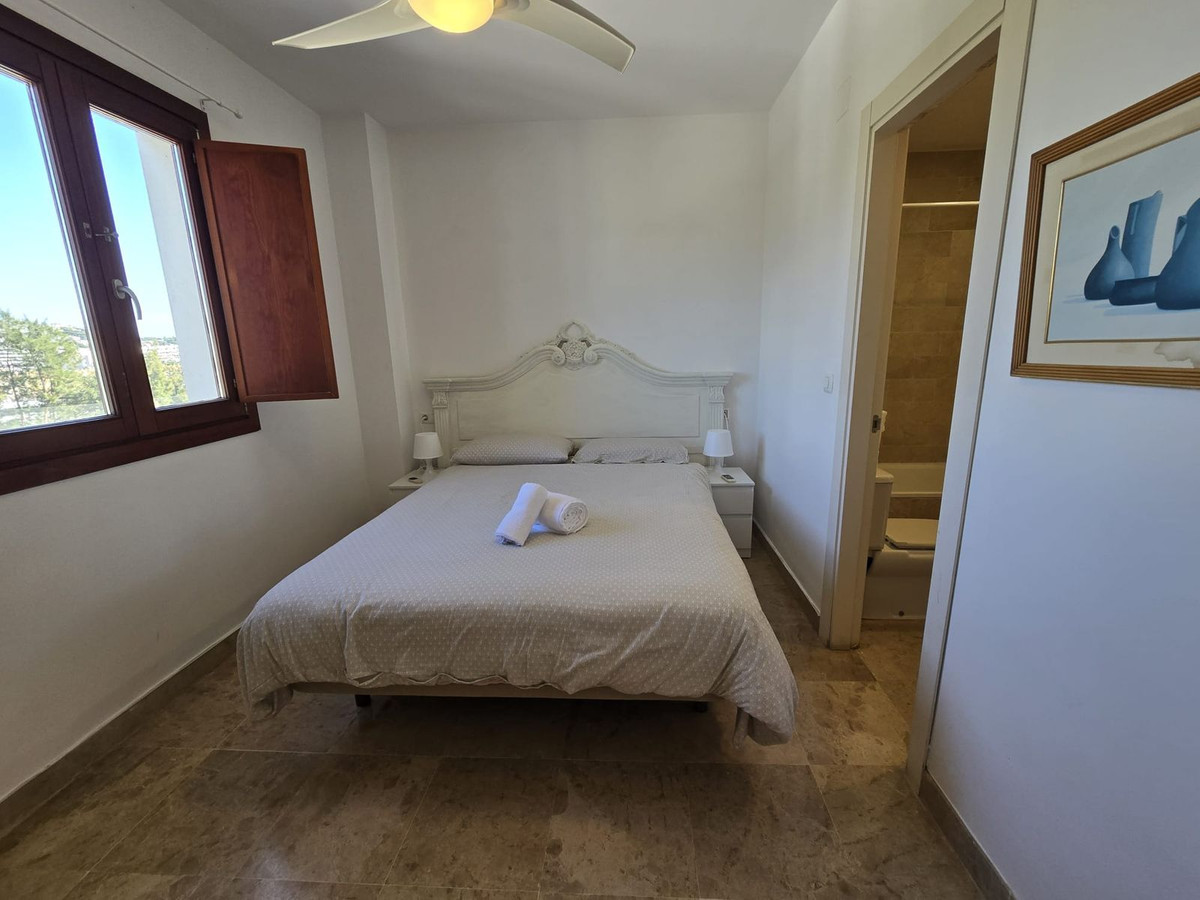 3 bedroom Apartments for sale in La Cala de Mijas – R4967056