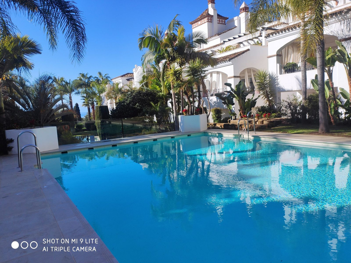 3 bedroom Apartments for sale in Marbella – R5108431