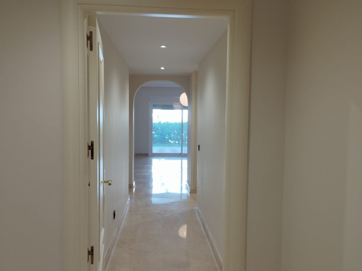 3 bedroom Apartments for sale in Marbella – R5108431