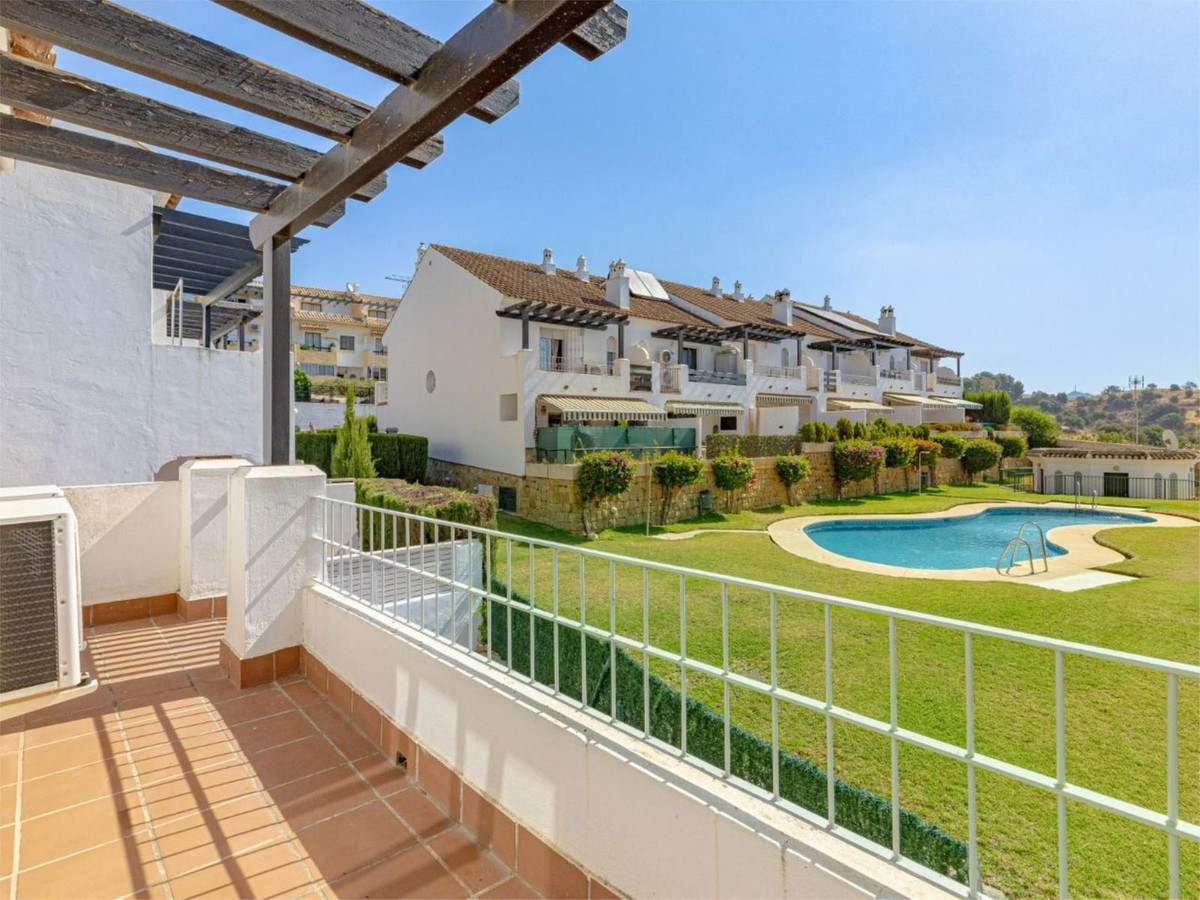 Pareados de 3 dormitorios en venta en Marbella – R5111407