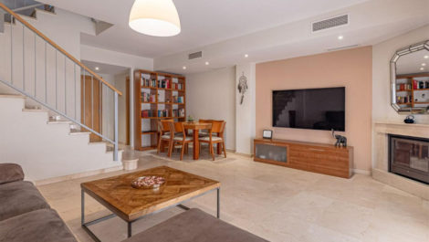 Pareados de 3 dormitorios en venta en Marbella – R5111407
