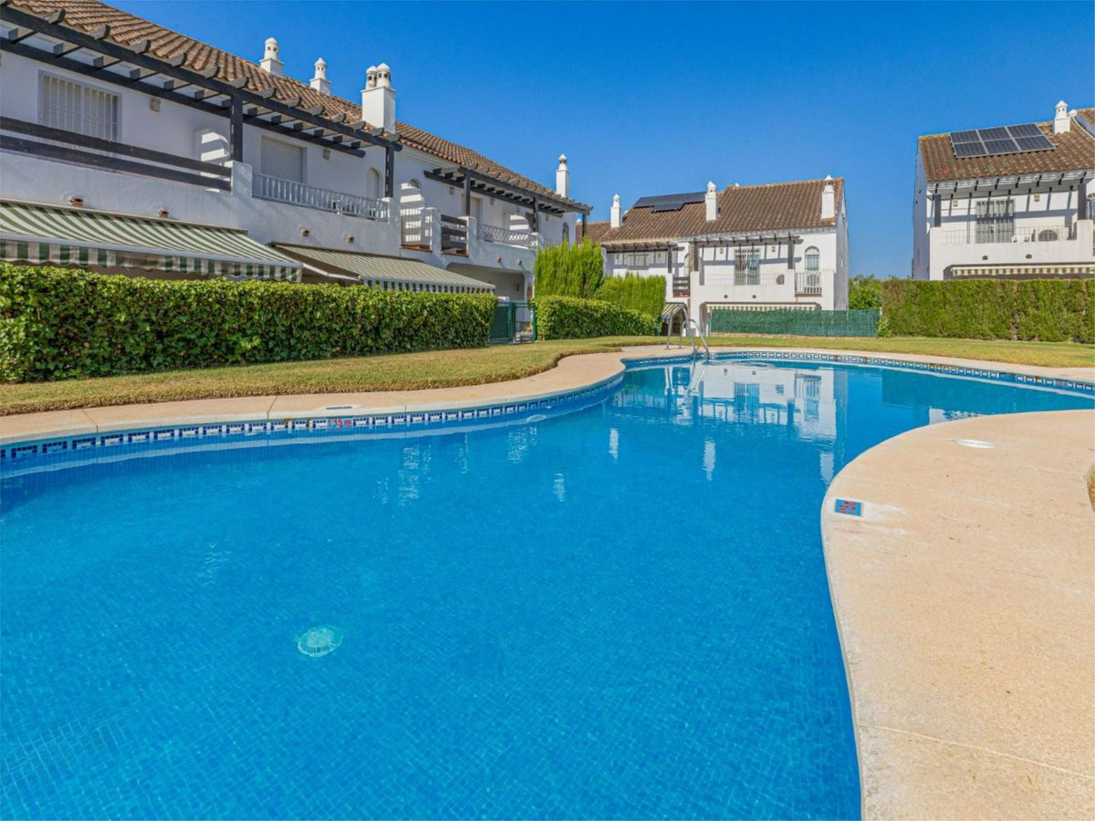 Pareados de 3 dormitorios en venta en Marbella – R5111407