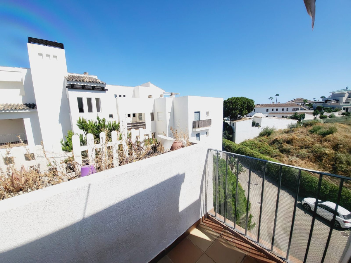 3 bedroom Apartments for sale in La Cala de Mijas – R5115538