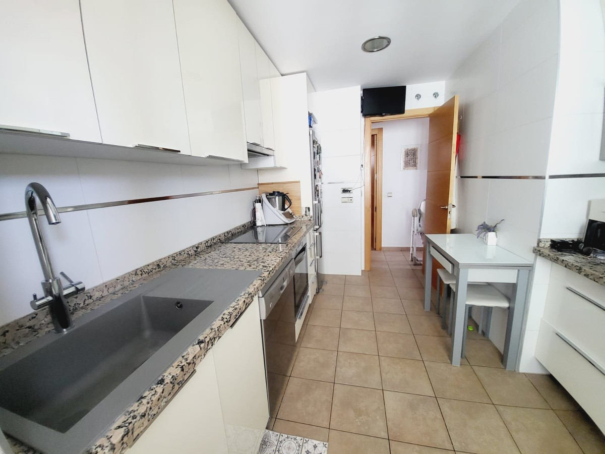 3 bedroom Apartments for sale in La Cala de Mijas – R5115538
