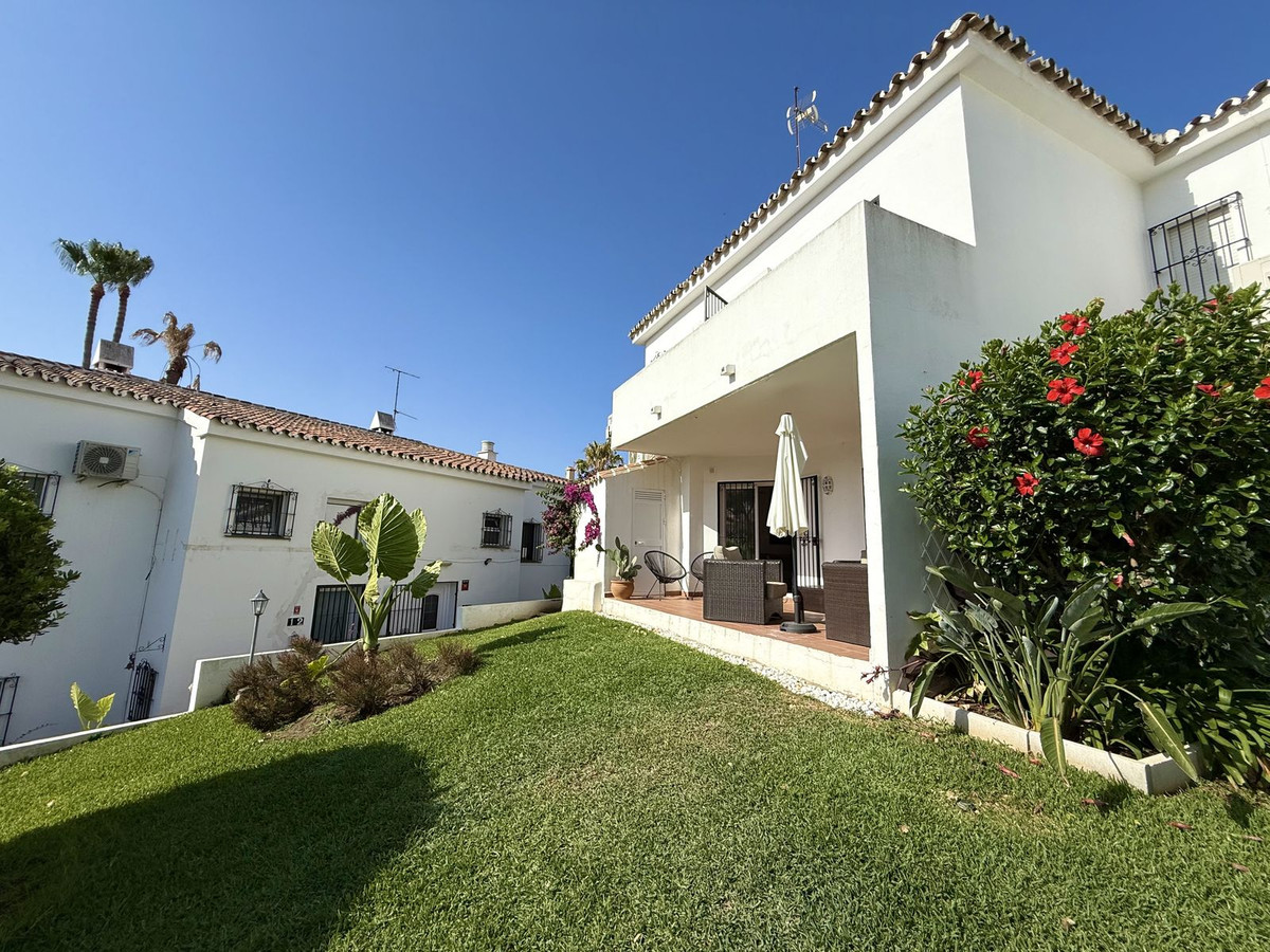 3 bedroom Townhouses for sale in Riviera del Sol – R5109538