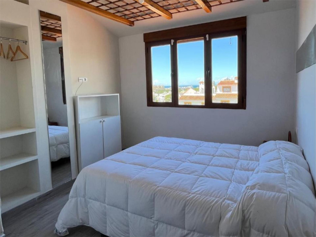 4 bedroom Townhouses for sale in Calahonda – R5118289