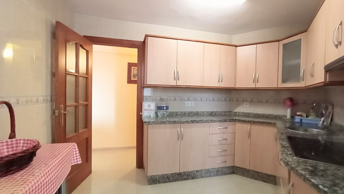 Adosados de 3 dormitorios en venta en Calahonda – R5108875