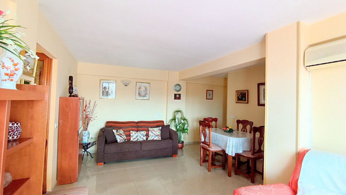 Adosados de 3 dormitorios en venta en Calahonda – R5108875