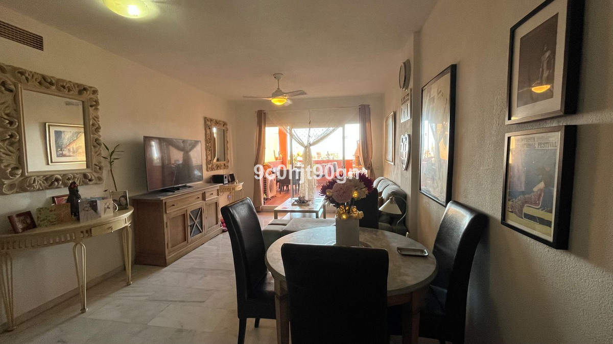 Apartamentos de 2 dormitorios en venta en Reserva de Marbella – R5115421