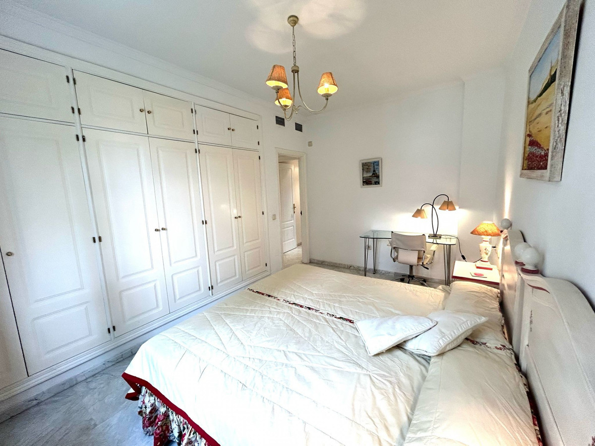 3 bedroom Apartments for sale in Milla de Oro – R5040475