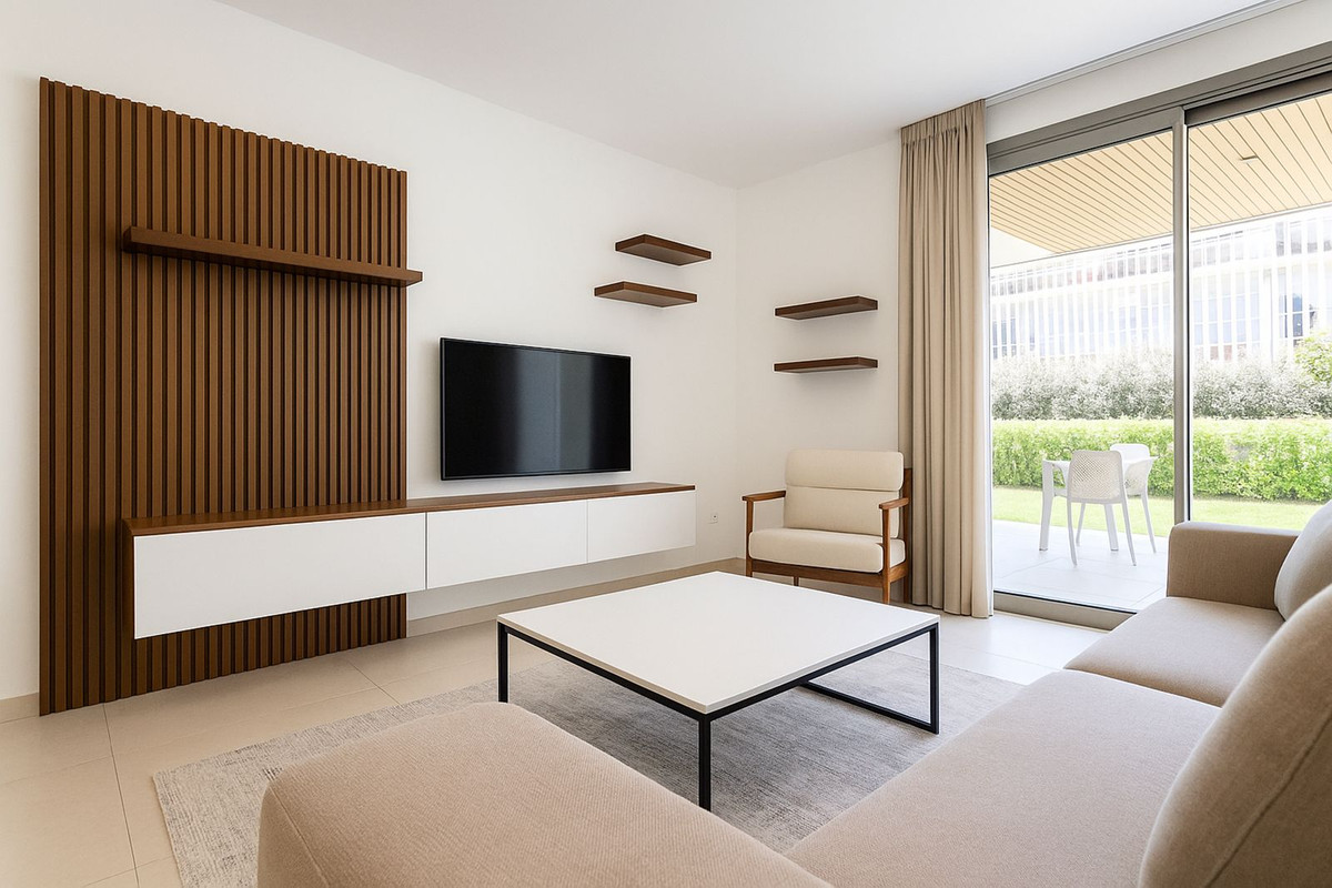 Apartamentos de 3 dormitorios en venta en Elviria – R5118931