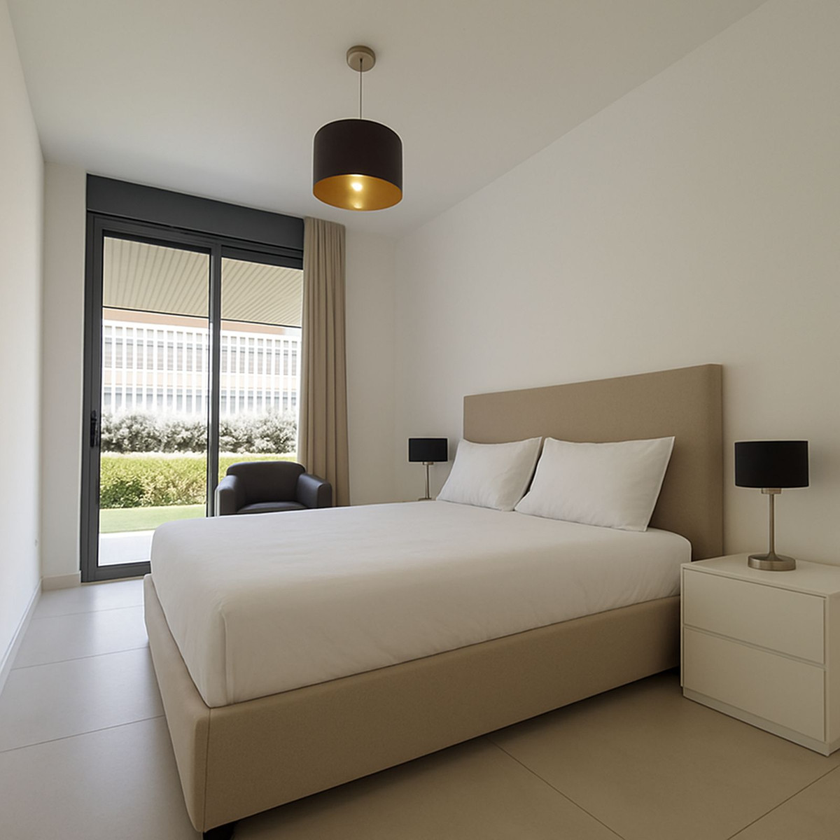 Apartamentos de 3 dormitorios en venta en Elviria – R5118931