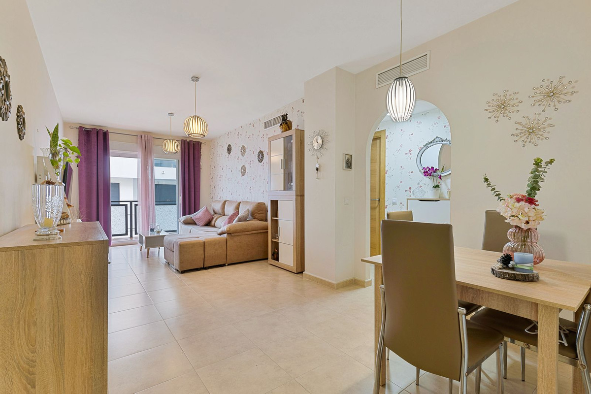 Apartamentos de 3 dormitorios en venta en Mijas – R5119141
