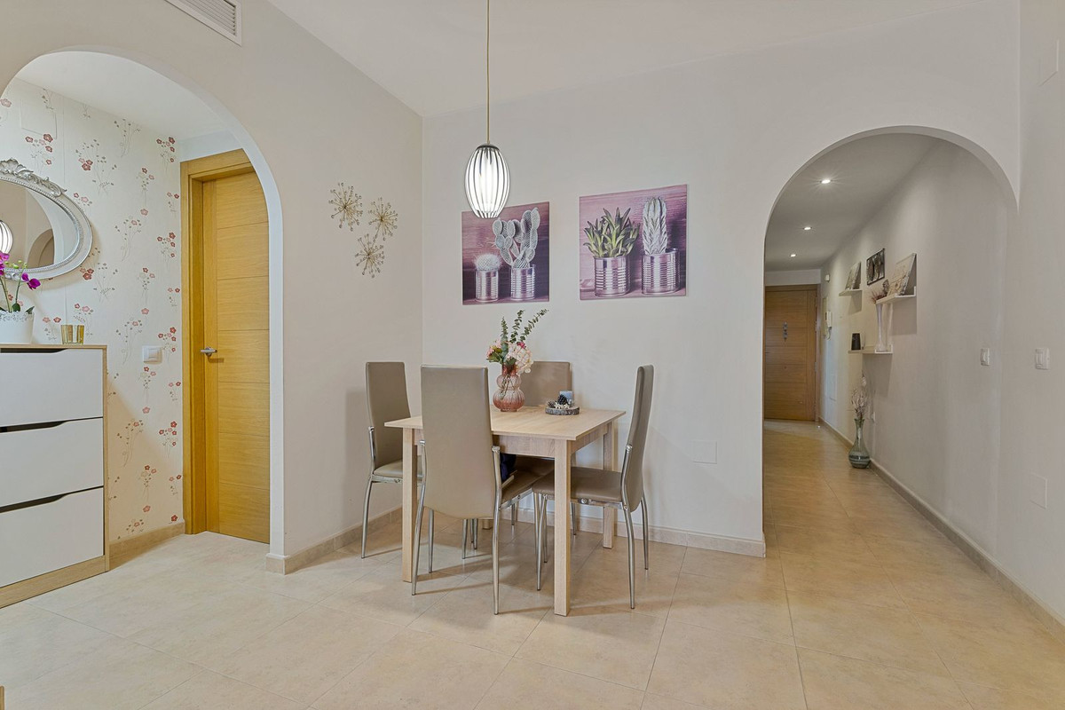 Apartamentos de 3 dormitorios en venta en Mijas – R5119141