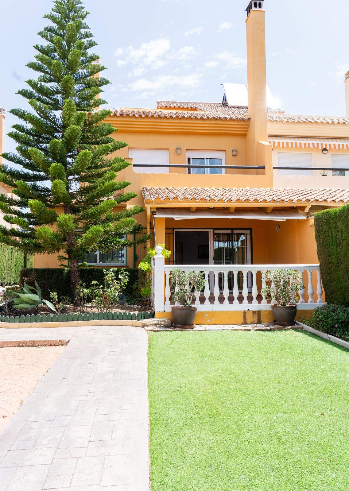Pareados de 3 dormitorios en venta en Riviera del Sol – R5118148