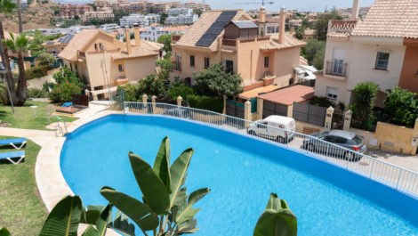 Pareados de 3 dormitorios en venta en Riviera del Sol – R5118148