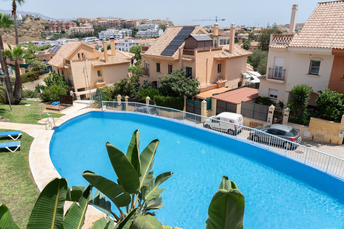 Pareados de 3 dormitorios en venta en Riviera del Sol – R5118148