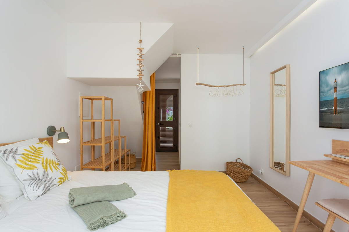 Adosados de 1 dormitorio en venta en Nueva Milla de Oro – R5123158