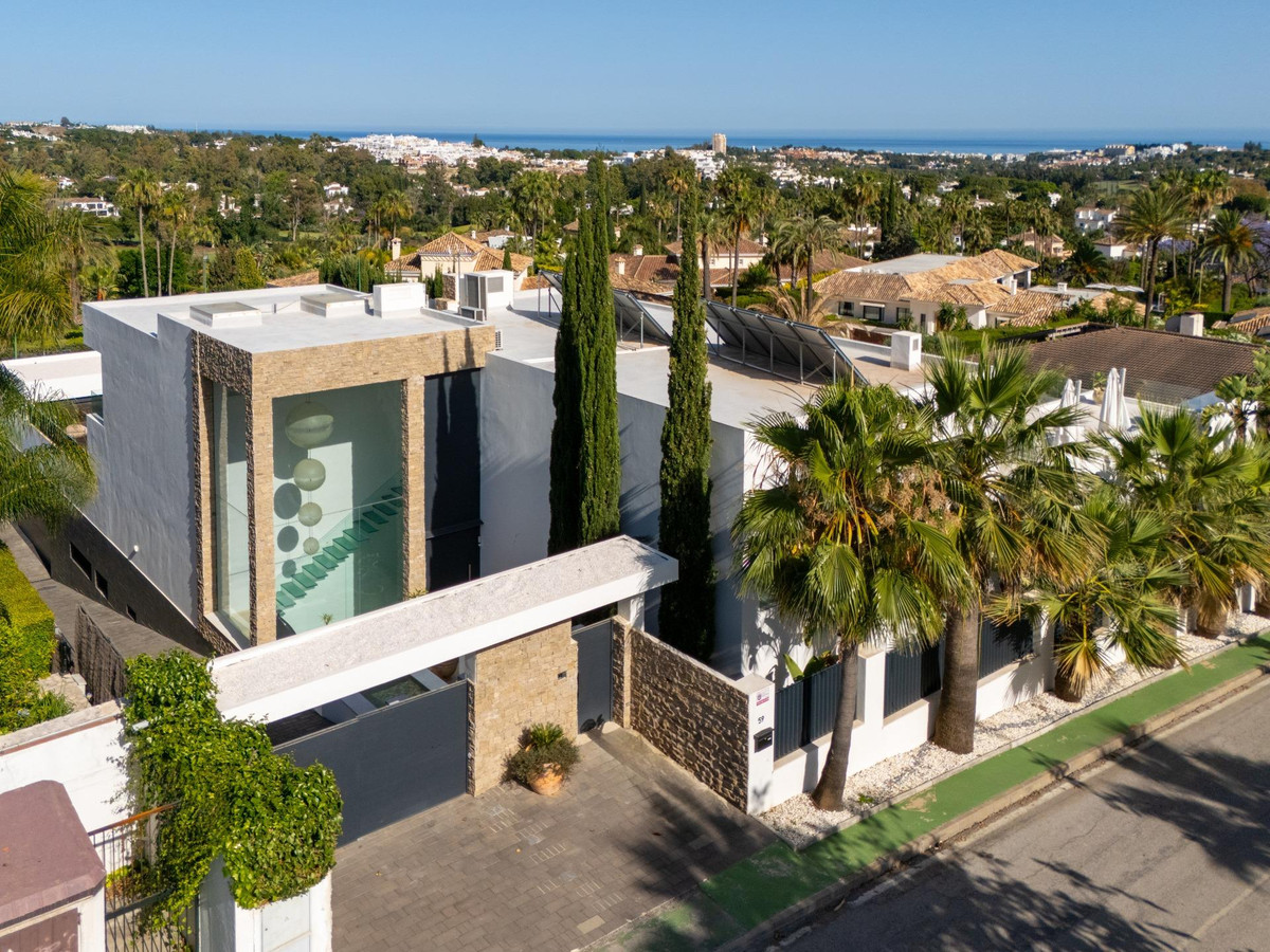 Villas de 7 dormitorios en venta en Marbella – R5117725