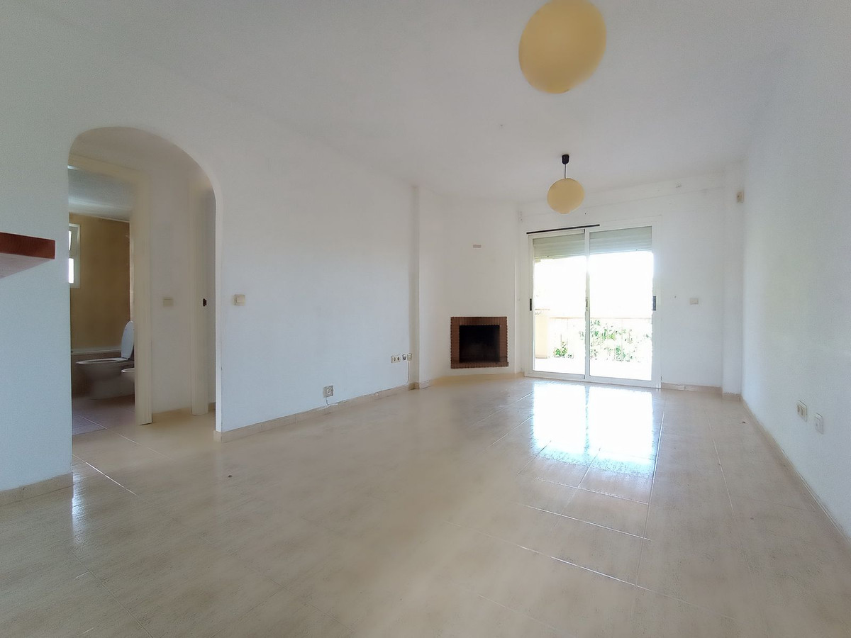 2 bedroom Apartments for sale in Calahonda – R5119918