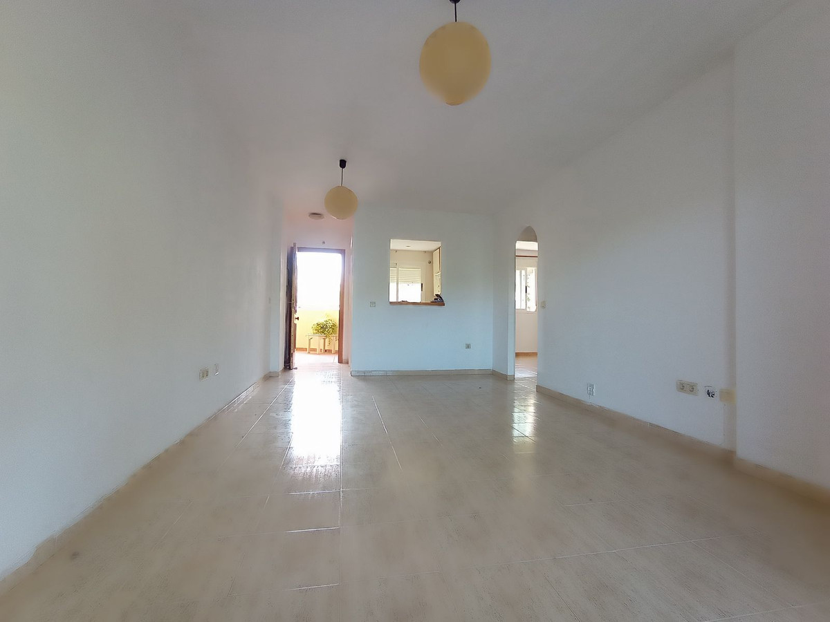 2 bedroom Apartments for sale in Calahonda – R5119918