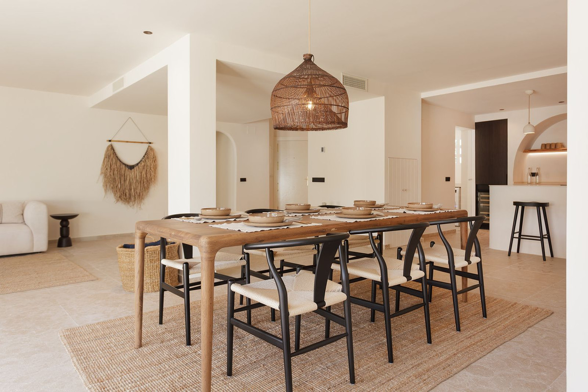 Aticos de 4 dormitorios en venta en Elviria – R5116210