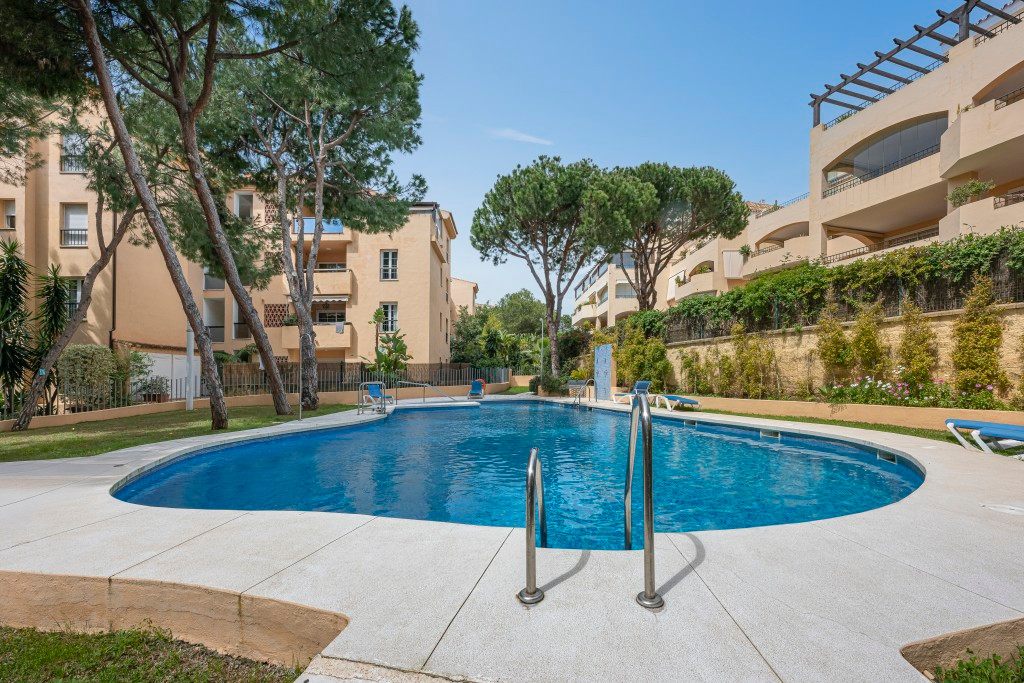 3 bedroom Apartments for sale in Marbella – R5077588