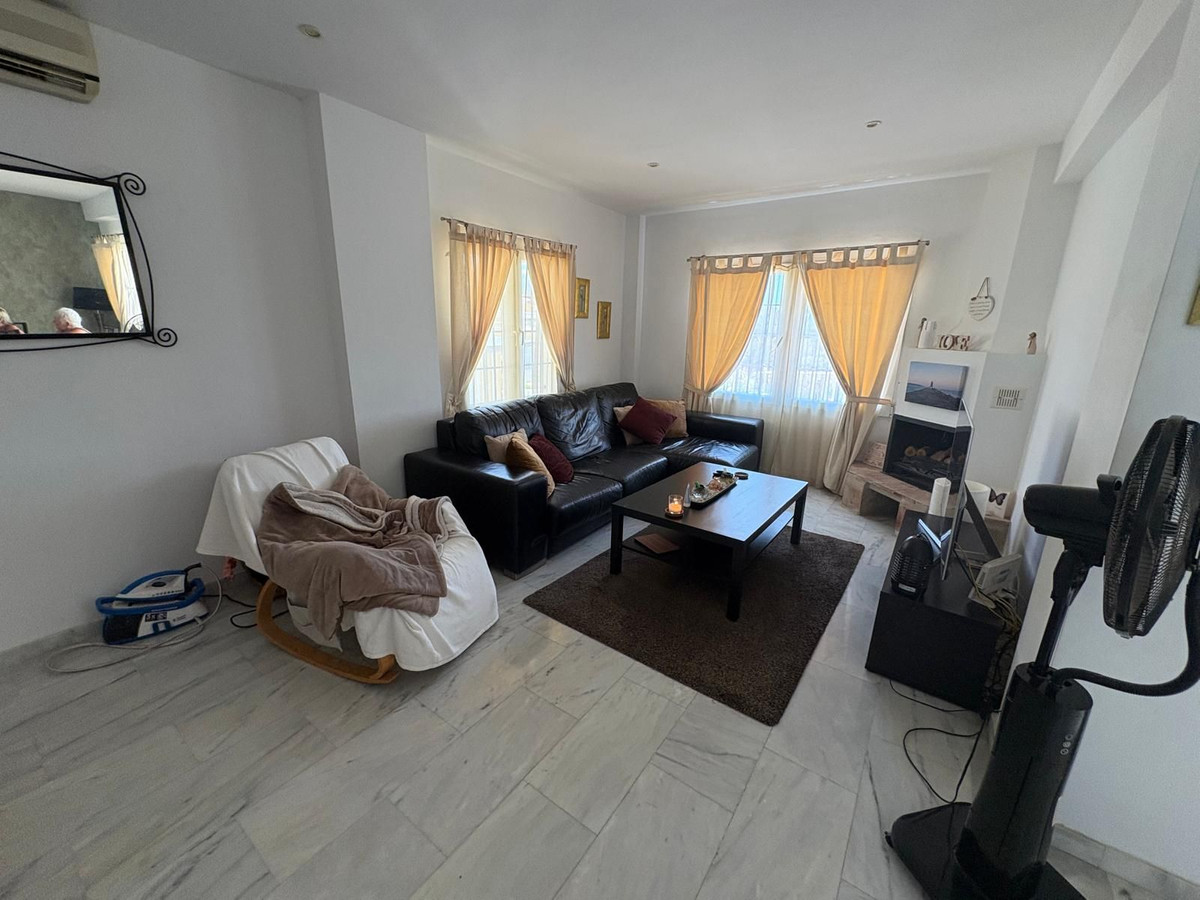 3 bedroom Villas for sale in Riviera del Sol – R5114347