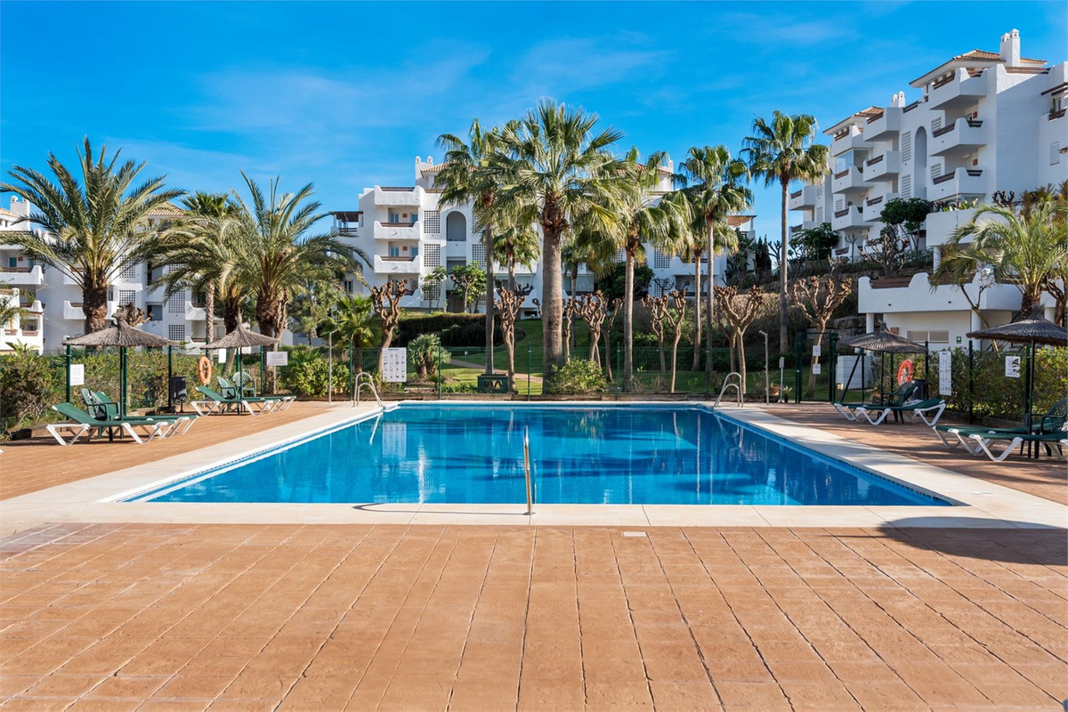 2 bedroom Penthouses for sale in Selwo – R5116681