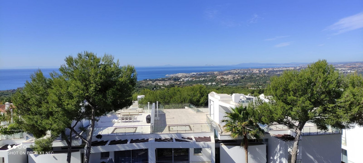 3 bedroom Townhouses for sale in Sierra Blanca – R5118193